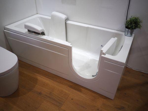 Cost of Walk In Tub Installation in Shelton